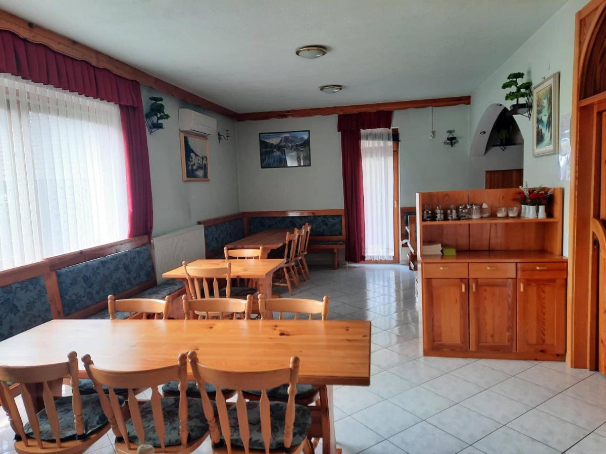 הוילה Vodice Tourist Farm Lavric מראה חיצוני תמונה